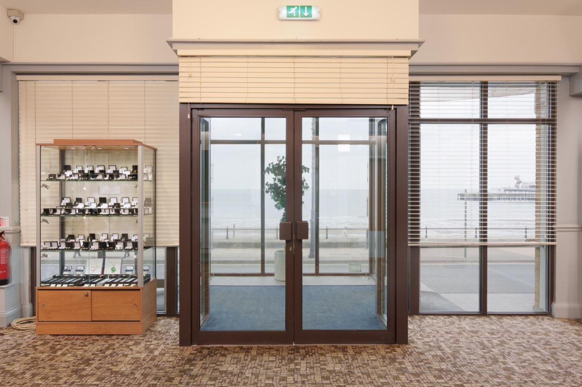 Trouville Hotel By Compass Hospitality Sandown Luaran gambar