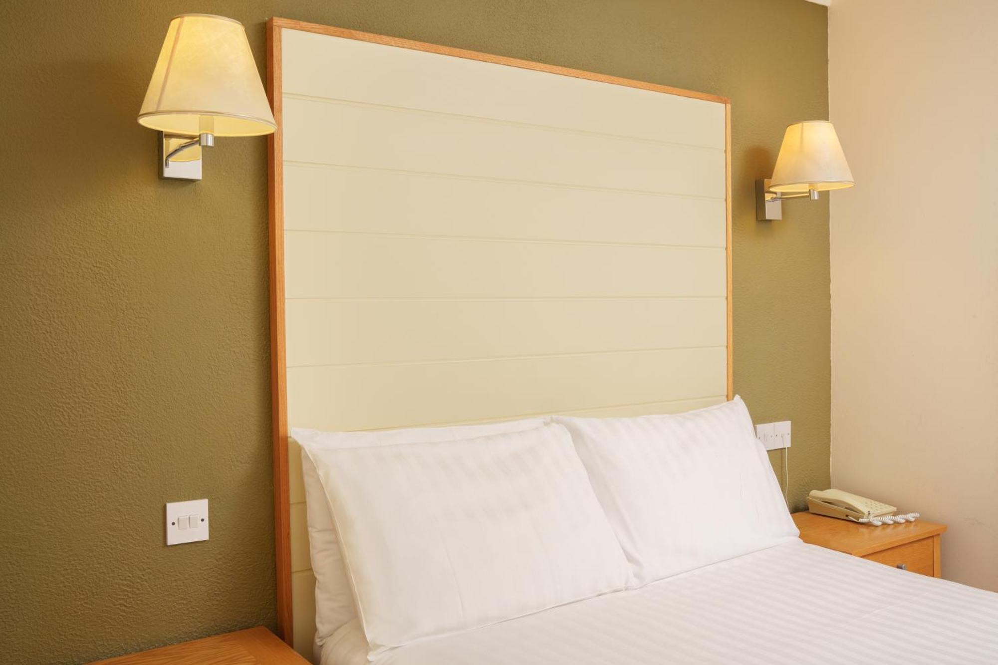 Trouville Hotel By Compass Hospitality Sandown Luaran gambar