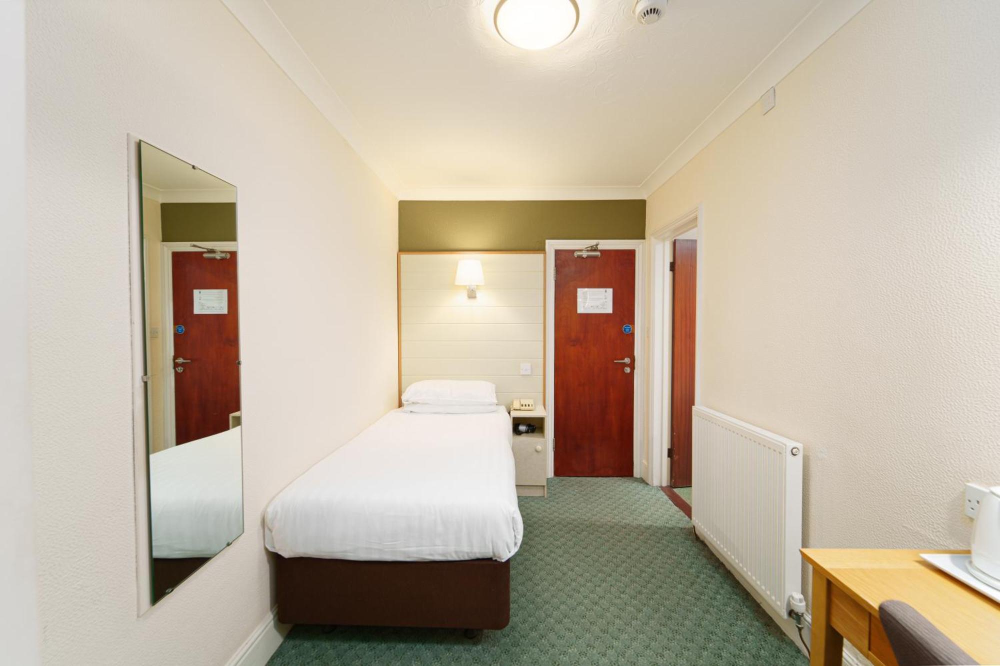 Trouville Hotel By Compass Hospitality Sandown Luaran gambar