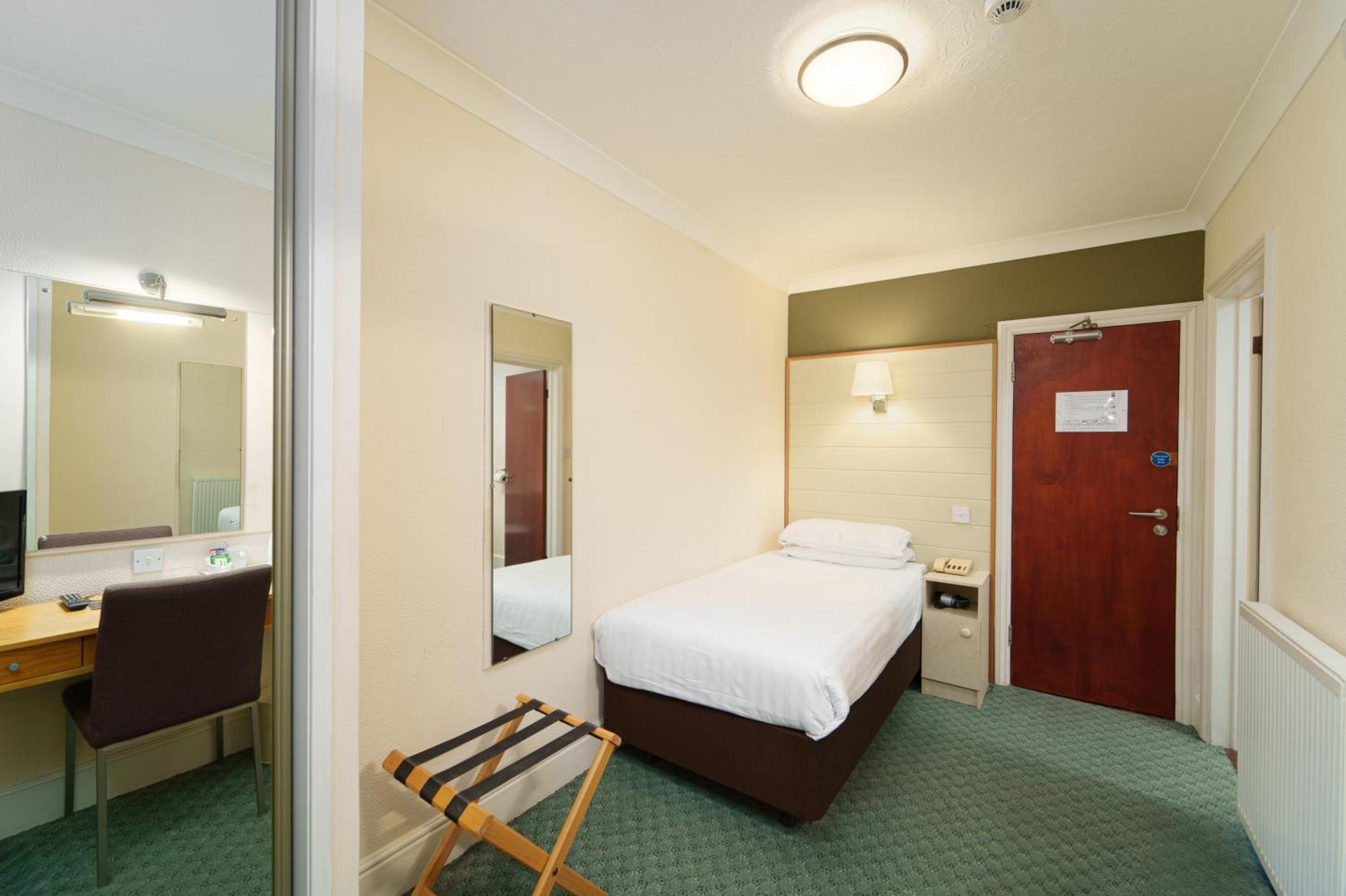 Trouville Hotel By Compass Hospitality Sandown Luaran gambar